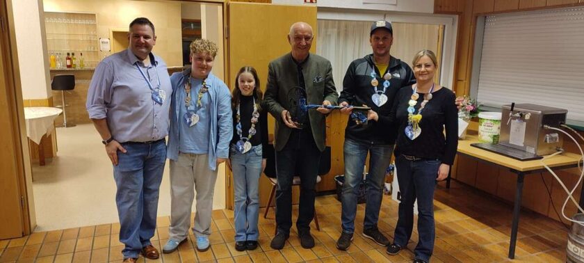 Daniel Prestel, Kinderprinzenpaar Leo Gerber und Mila Dürr, Wolfgang Bauer, Prinzenpaar Stefan und Diana Herzog (v. l. n. r.)